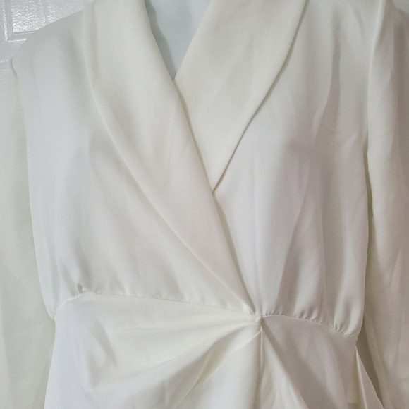 NWT Wrap Dress - Picture 4 of 5